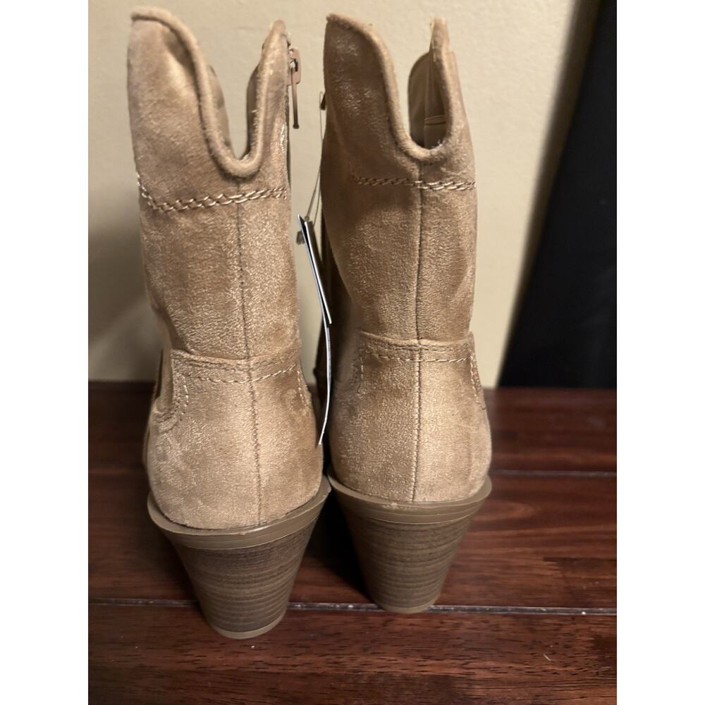 Women’s Dallas Wide Width Ankle Western Bootie with Memory Foam Insole Size 9 - Picture 5 of 6
